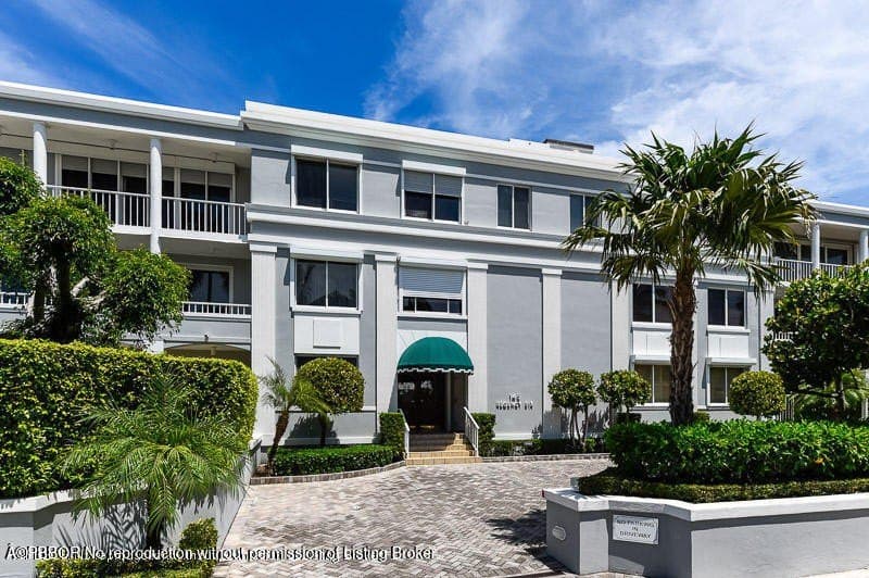 145 Peruvian Ave Apt 101, Palm Beach