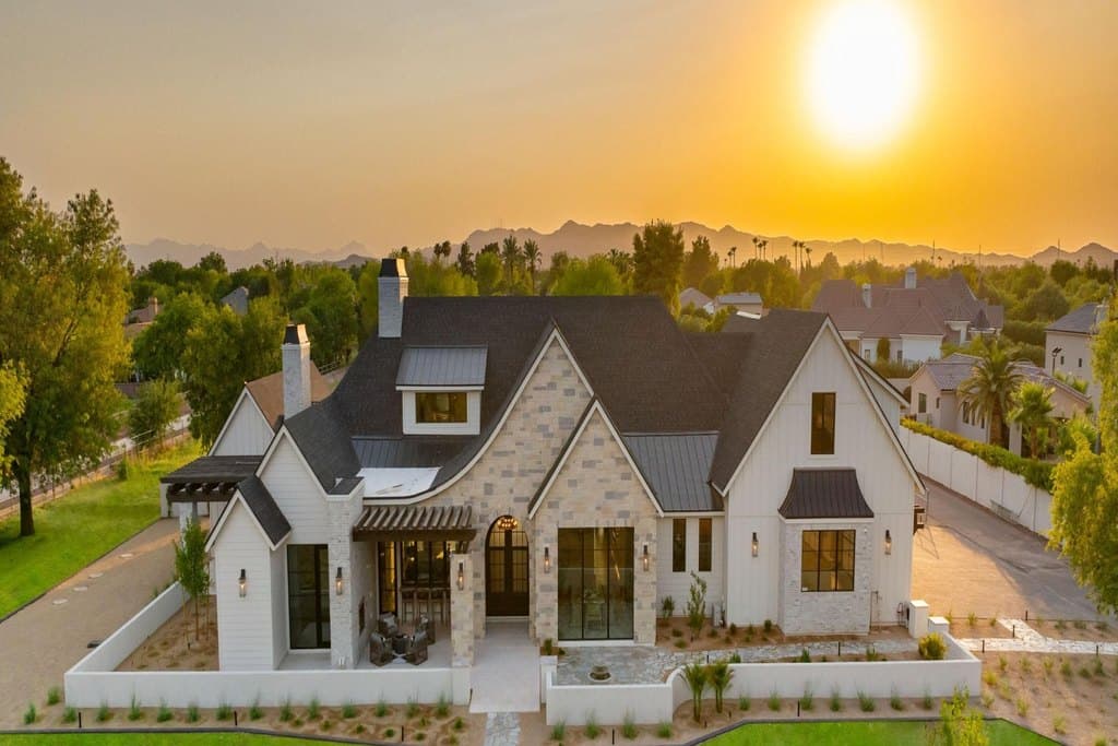 11812 S 71st St, Tempe