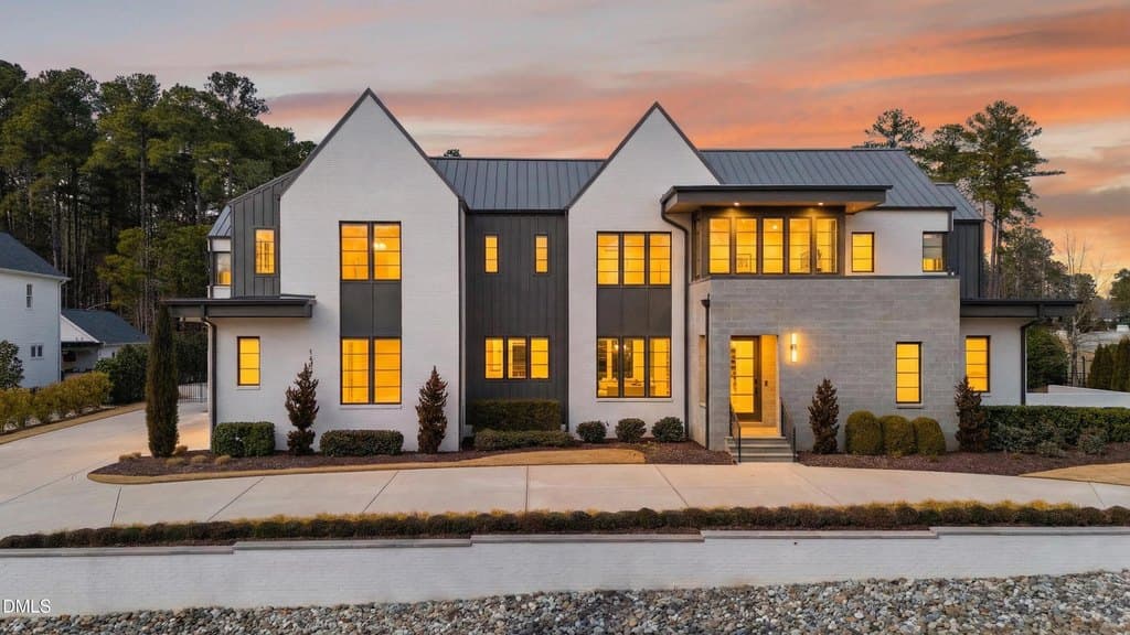 1445 Bailey Hill Dr, Raleigh