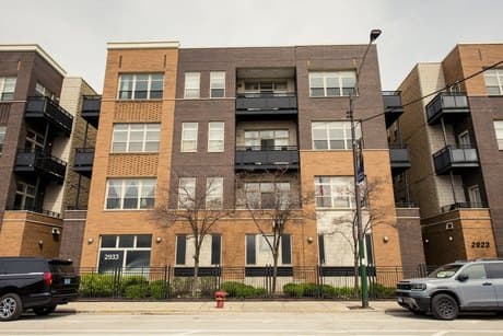 2933 N Clybourn Ave Unit 301