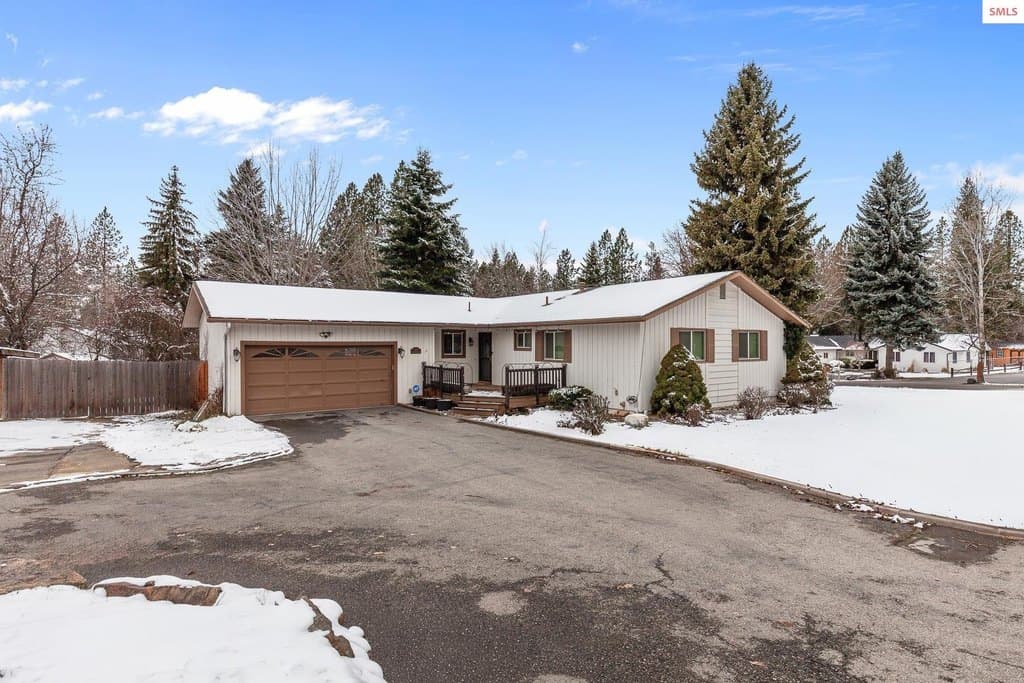 1762 E Sundown Dr, Coeur d'Alene