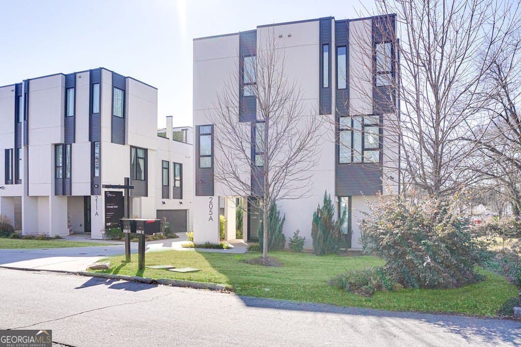 205 Howell Dr SE Unit A