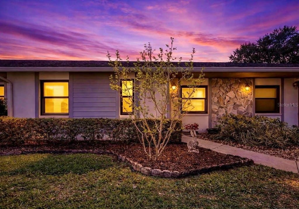 1601 43rd St N Apt 143, Saint Petersburg