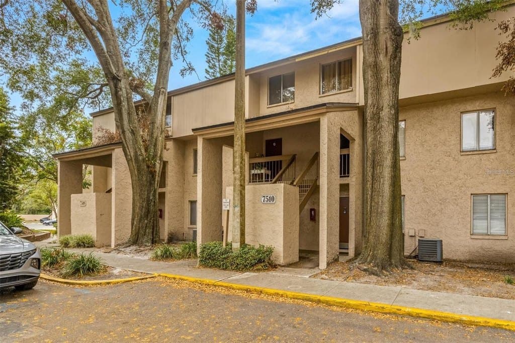7510 Presley Pl Unit 98B, Tampa