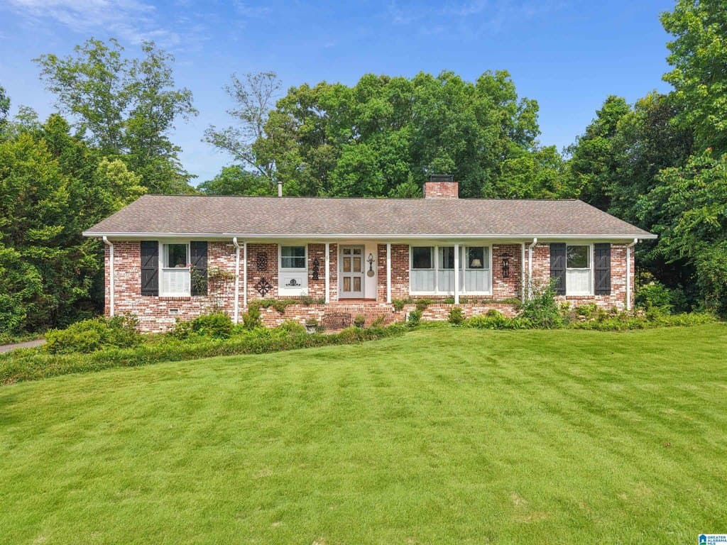 3756 Valley Head Rd, Mountain Brook