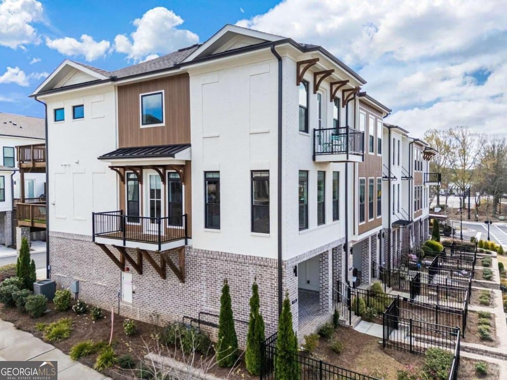 110 Downing Dr, Alpharetta