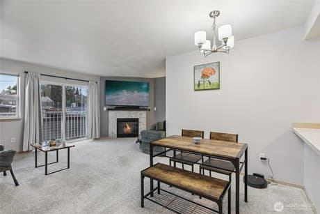 11532 15th Ave NE Apt 202