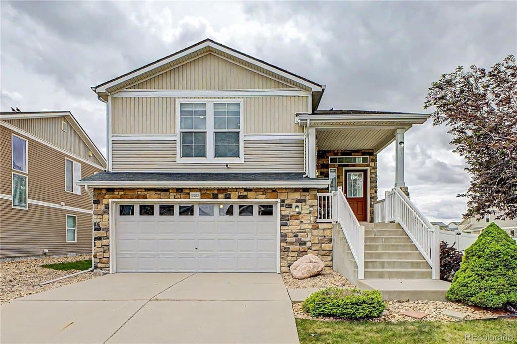 5552 Killarney St, Denver