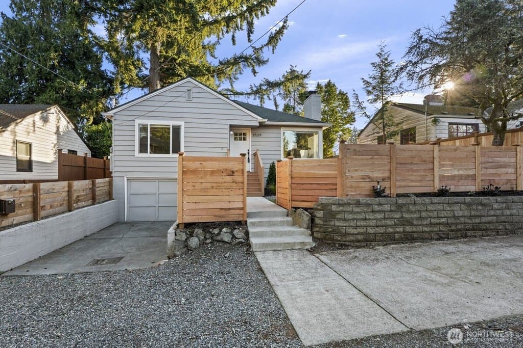 3539 NE 88th St Unit A