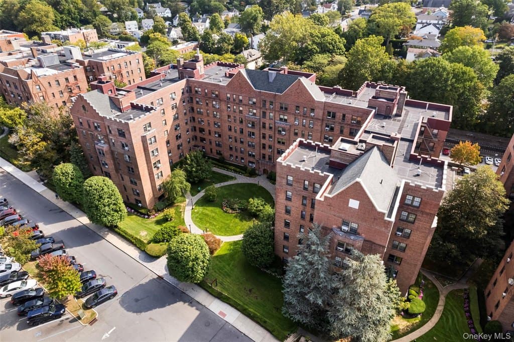 174 Garth Rd Apt Ts, Scarsdale