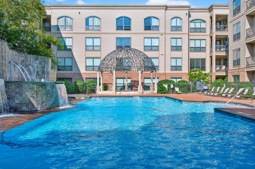 2299 Lone Star Dr Apt 444, Sugar Land