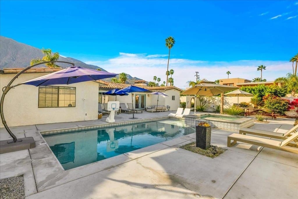 620 S Camino Real, Palm Springs