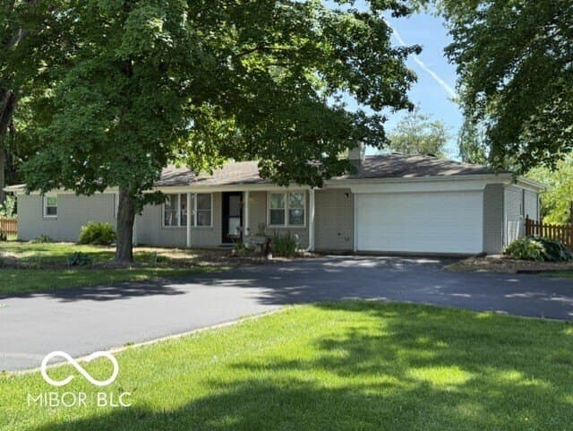12602 Markay Dr, Fishers