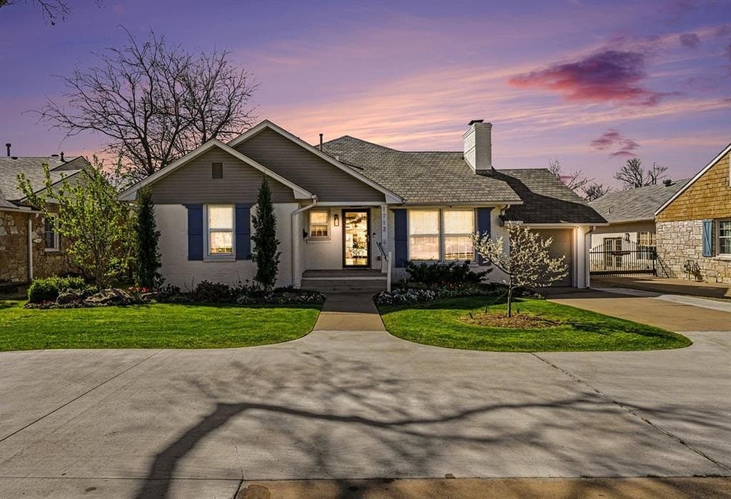 1712 Windsor Pl, Nichols Hills