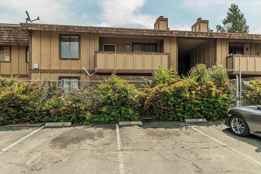 1221 N Peach Ave Apt 226, Fresno