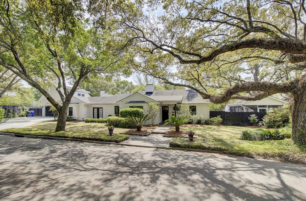1 Beverly Rd