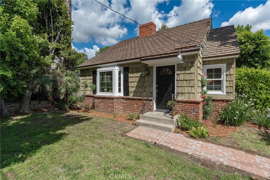 14335 Magnolia Blvd, Sherman Oaks
