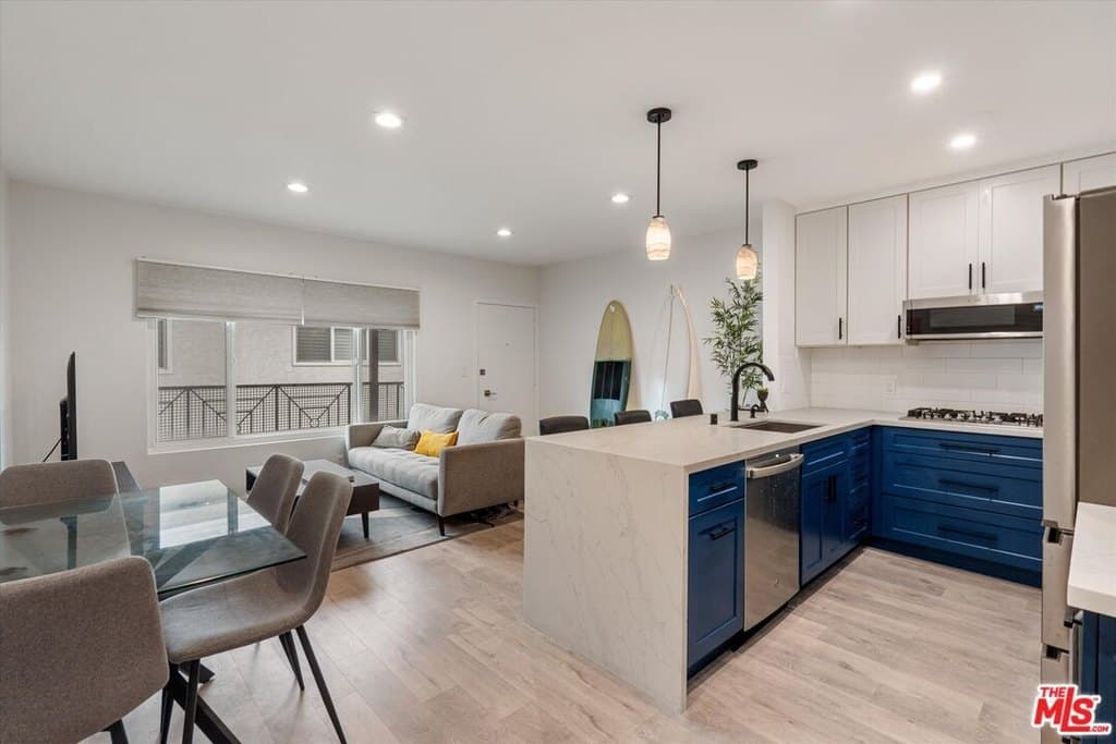 2721 2nd St Apt 211, Santa Monica