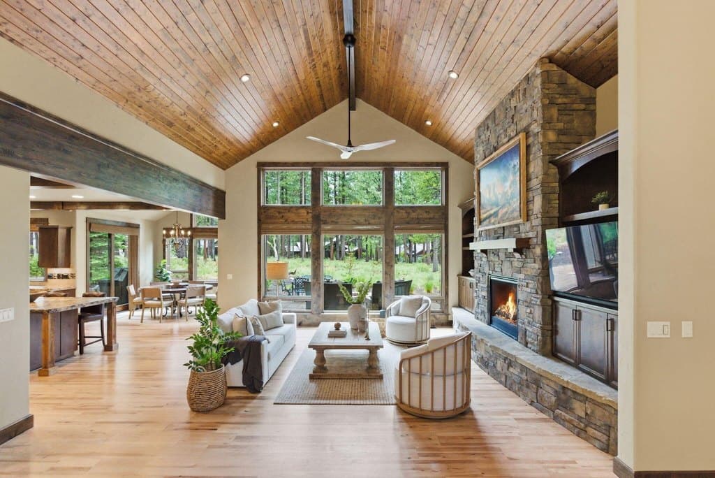 56346 Fireglass Loop, Bend