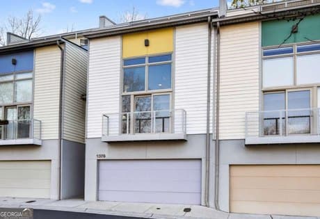 1376 Stirling Cir NW