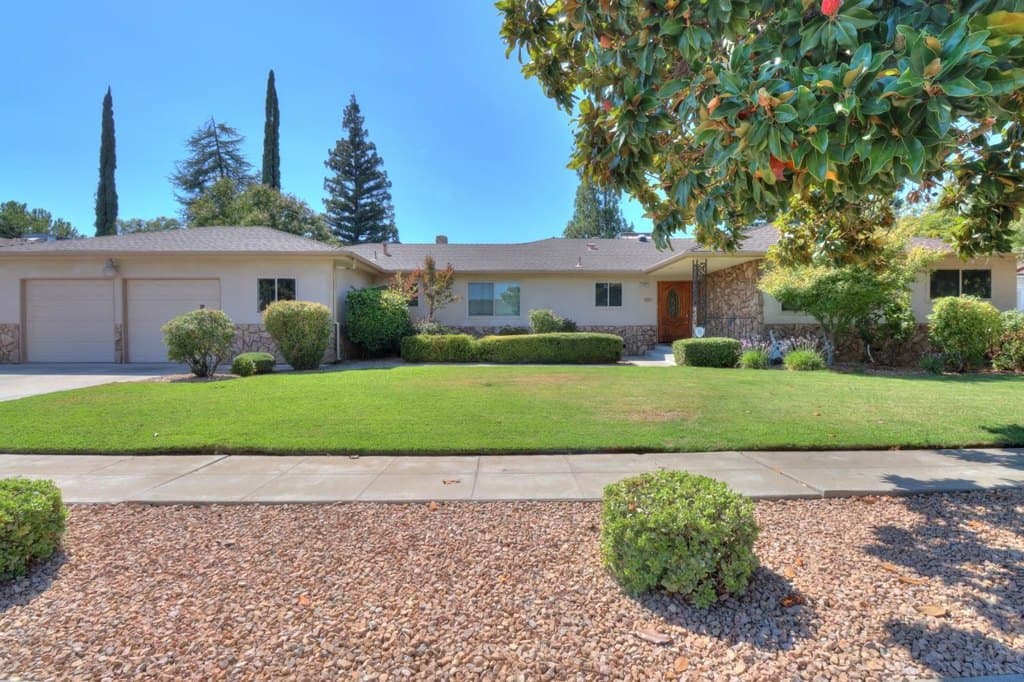 6265 N Colonial Ave, Fresno