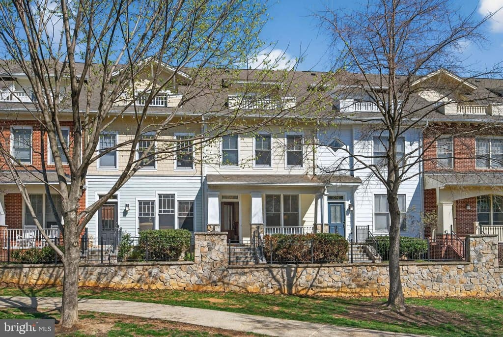 2741 11th St N, Arlington