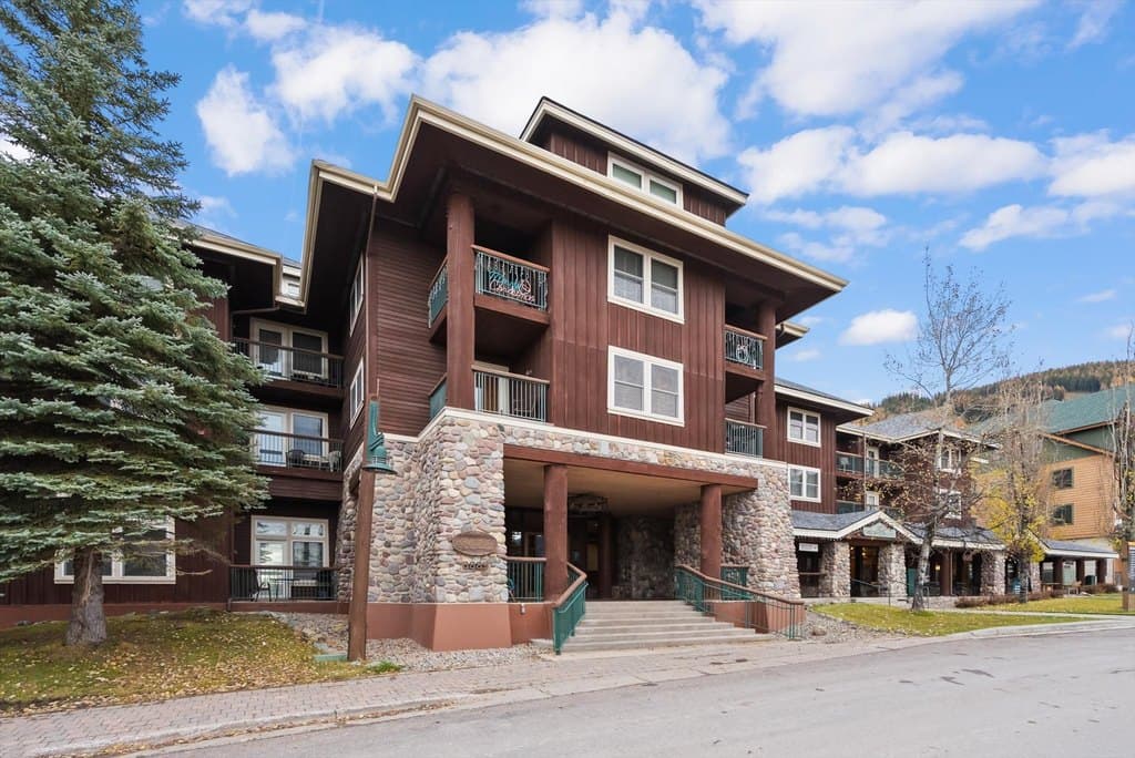 3889 Big Mountain Rd Unit 203, Whitefish