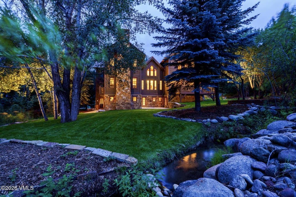 82 Bachelor Gulch Rd, Beaver Creek