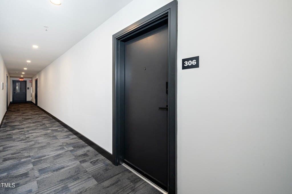 615 W Peace St Apt 306, Raleigh