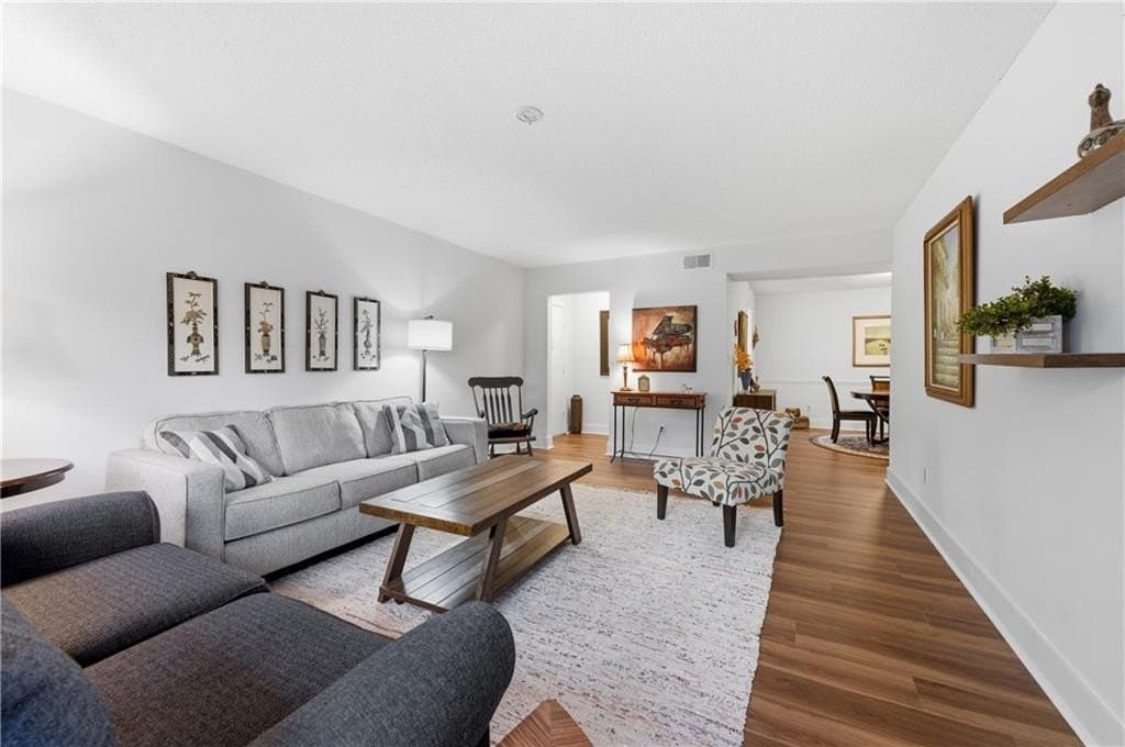 6851 Roswell Rd Apt F15