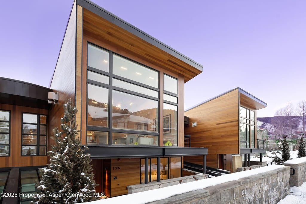 126 Juan St, Aspen
