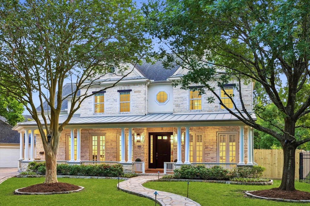814 Atwell St, Bellaire