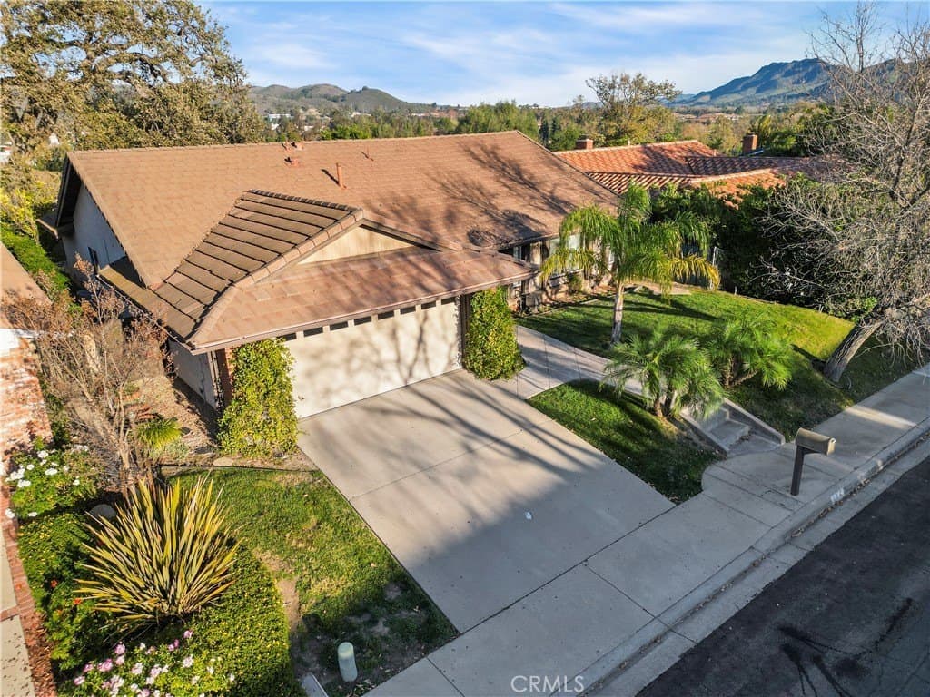 854 Rim Crst, Westlake Village