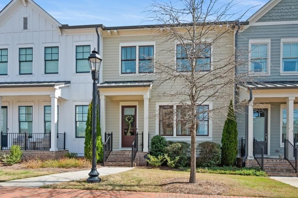 730 Elmwood Way, Roswell