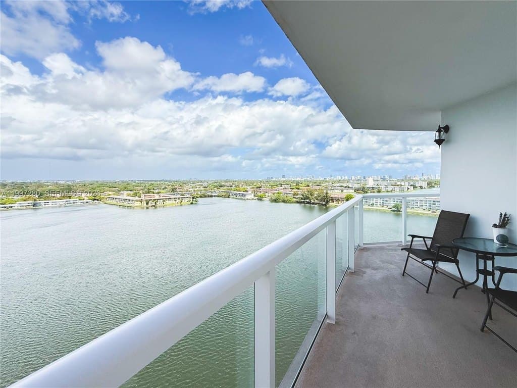 1301 NE Miami Gardens Dr Apt 1406W