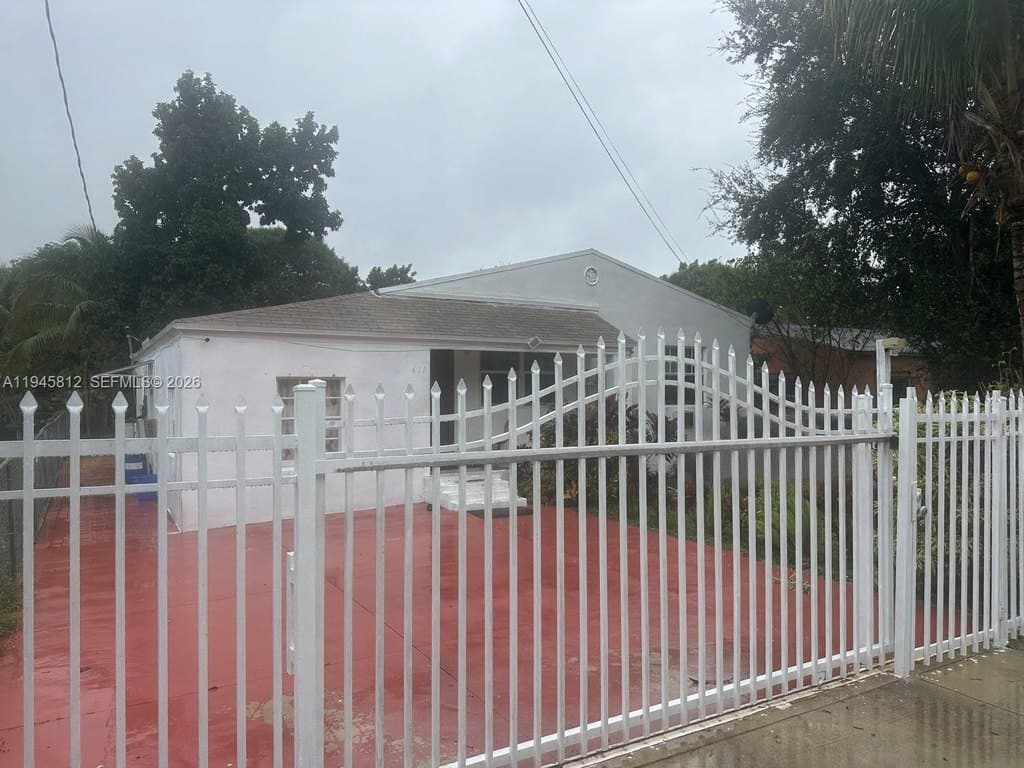 410 NW 98th St