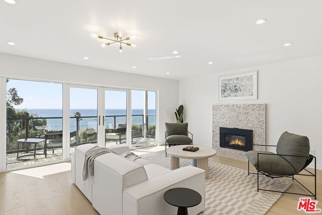 2442 S Coast Hwy Apt 3, Laguna Beach