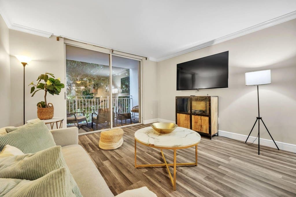 777 NE 62nd St Apt C512