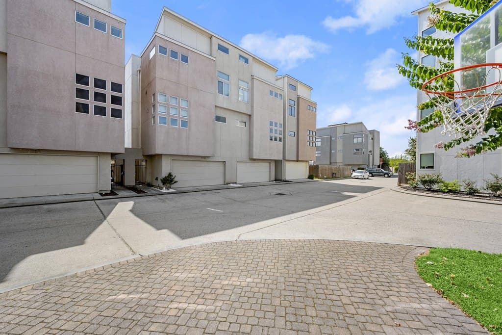 2316 Sperber Ln, Houston