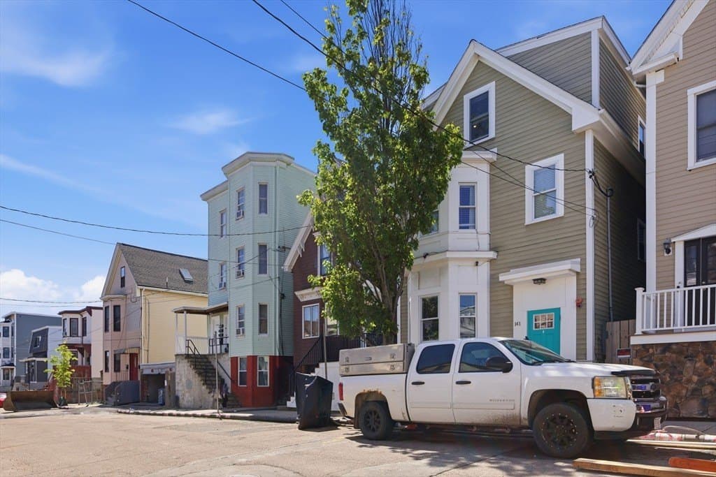 141 Falcon St, Boston