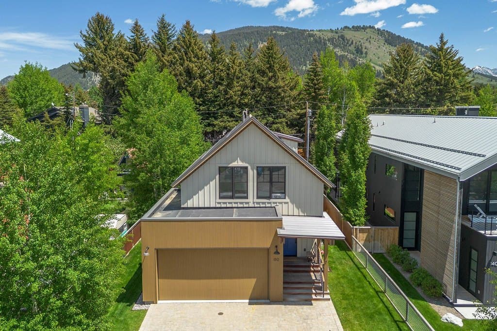 150 N Jean St, Jackson