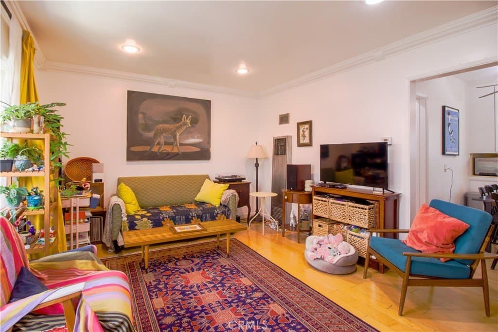 418 E Harvard Rd Apt F, Burbank