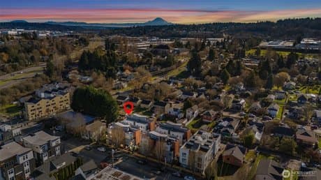 541 S Cloverdale St Unit B