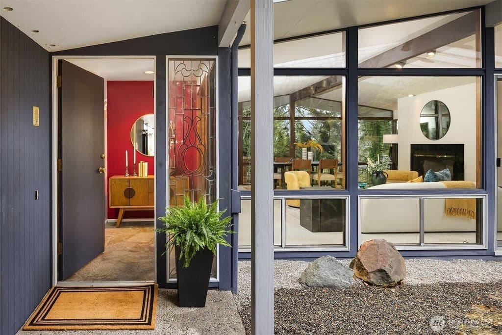 3905 96th Ave SE, Mercer Island