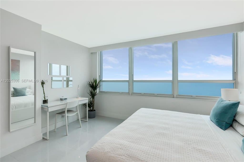 5445 Collins Ave Apt 724, Miami Beach