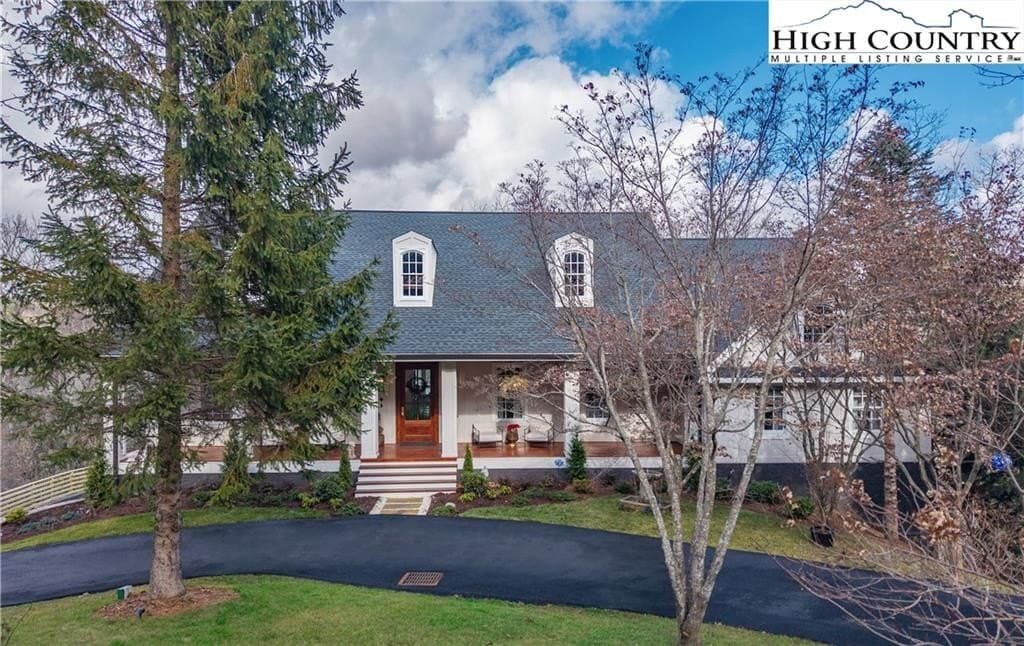 368 Green Hill Woods, Blowing Rock