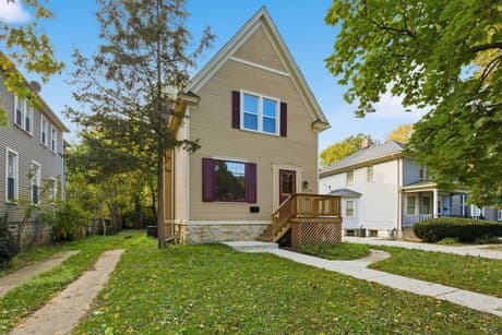 9748 S Vanderpoel Ave