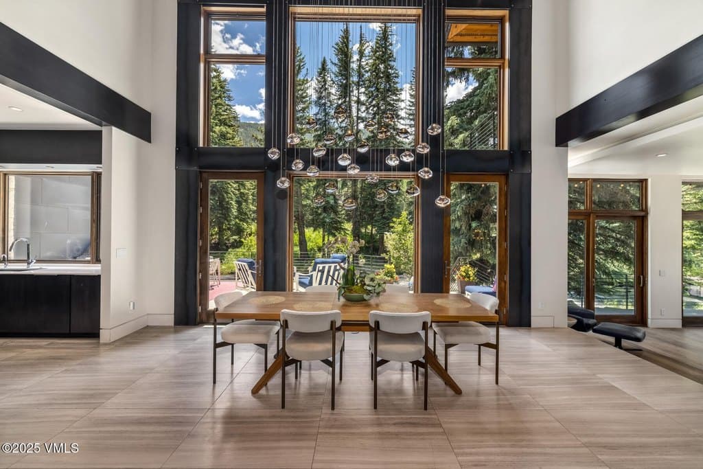 2764 S Frontage Rd W, Vail