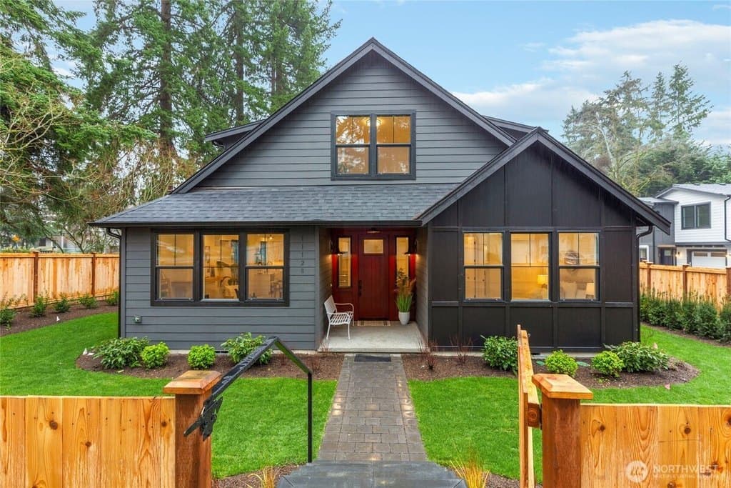 11128 116th Ave NE Unit 1, Kirkland