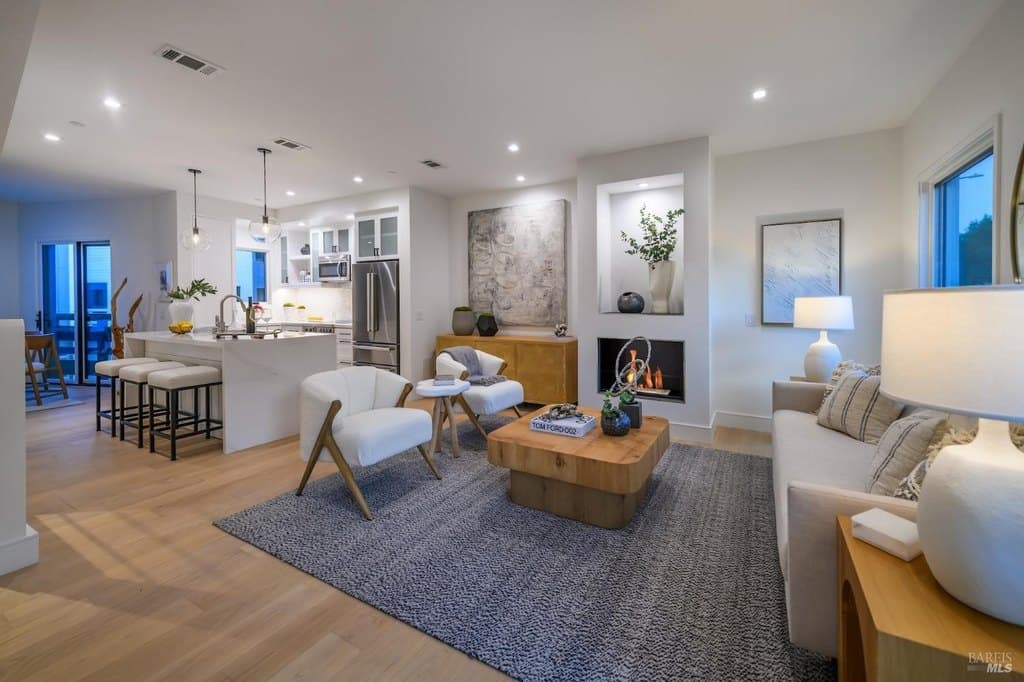 1092 Foster Rd, Napa